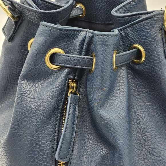 Kenneth Cole Reaction Blue Leather Bucket Bag Backpack - Picture 9 of 13